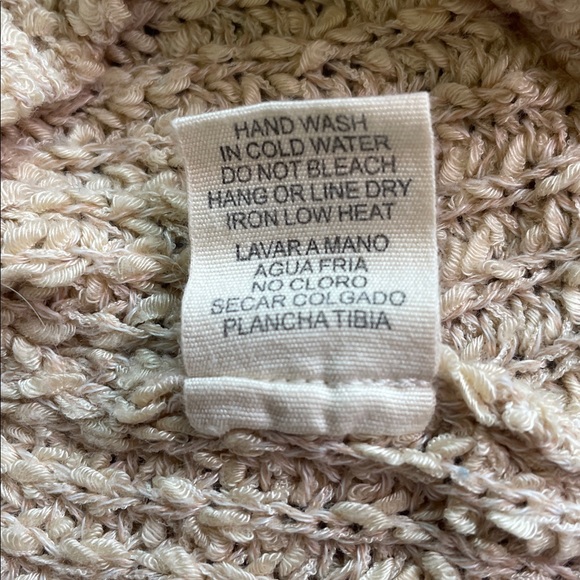 ILLA ILLA Oversized Oatmeal Textured V-Neck Cropped Sweater | Small - Picture 8 of 10